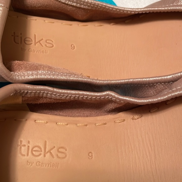Tieks Rose Gold Women’s Size 9 Like New Barely Worn - Picture 4 of 5